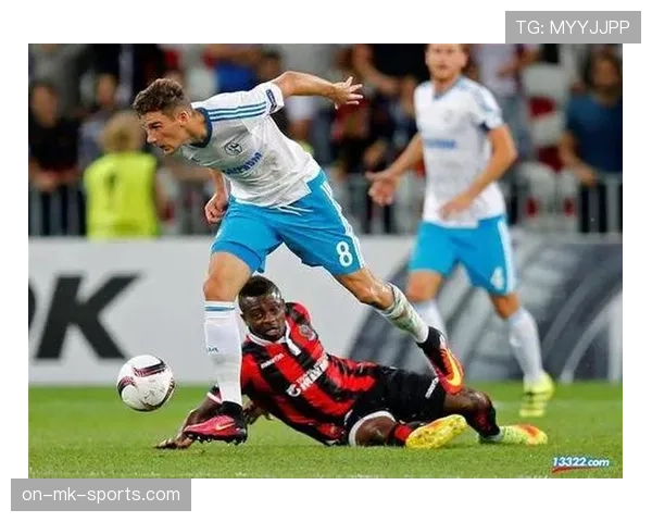 杰拉德本赛季直塞造险增多，中场组织角色有何转变？